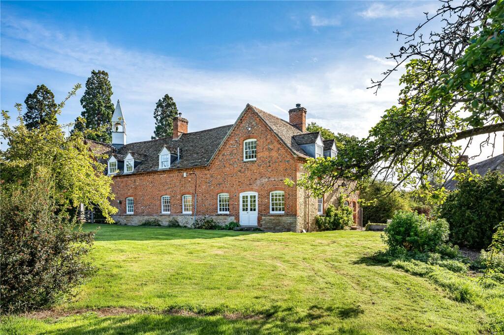 Main image of property: Kingston House Estate, Kingston Bagpuize, Abingdon, OX13