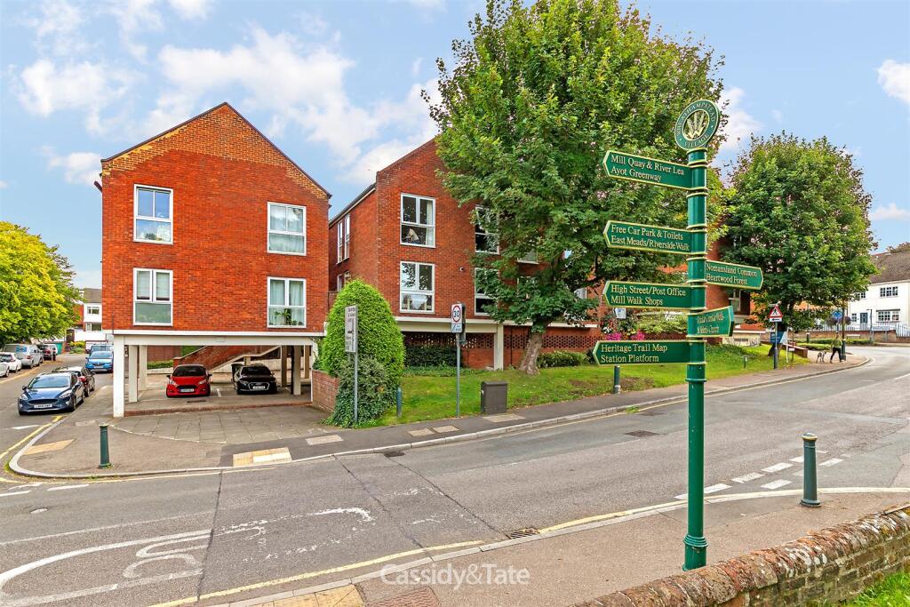 Main image of property: High Street, Wheathampstead