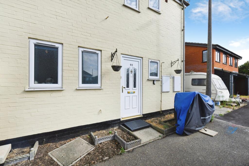 Main image of property: Hillary Close, Heybridge, Maldon, Essex, CM9