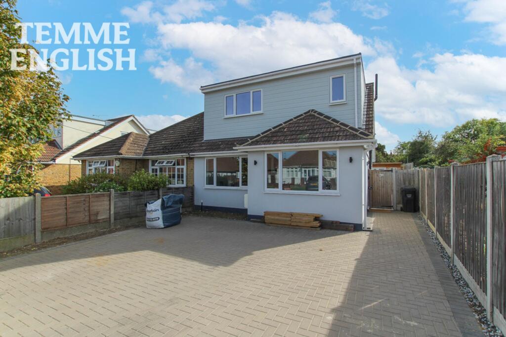 Main image of property: Bruce Grove, Wickford, SS11