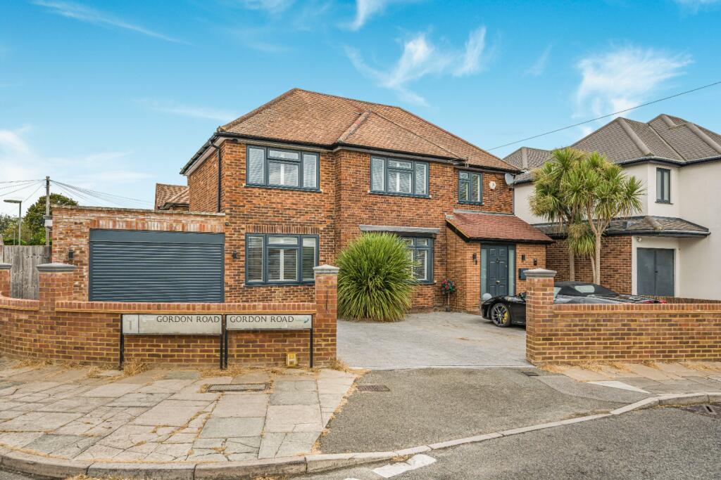 Main image of property: Shepperton, Surrey, TW17