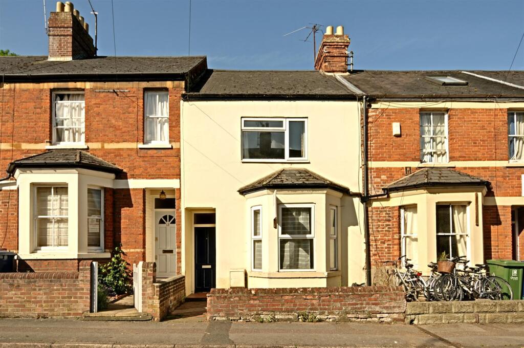 Main image of property: 15 Boulter Street Oxford