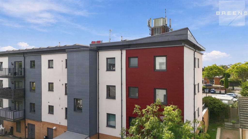 Main image of property: Shingly Place, Chingford, London