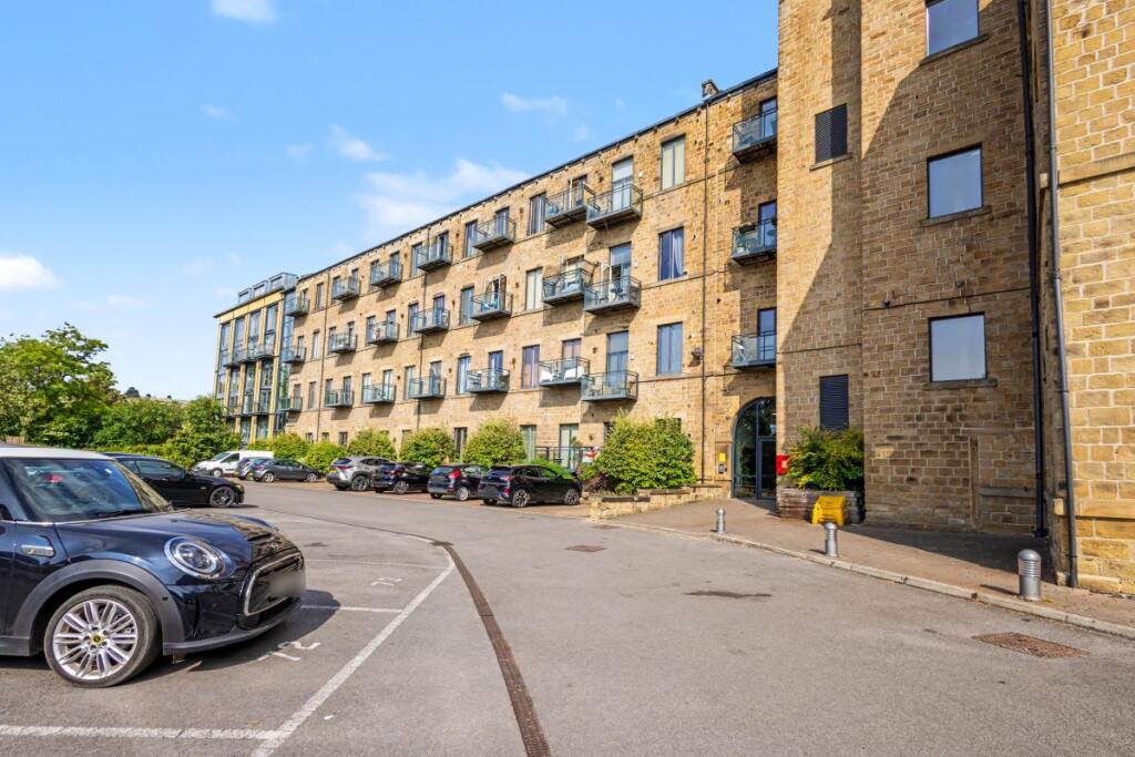 Main image of property: 110 Ledgard Wharf, Mirfield, West Yorkshire, WF14 8LZ