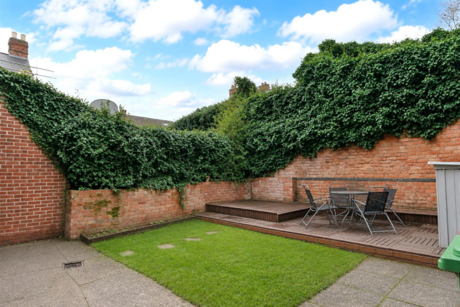 Garden 2.png