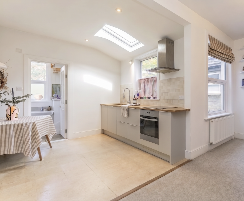 Main image of property: Lewisham, SE13 7XF