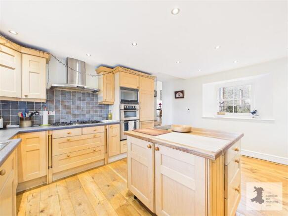 Main house open plan kitchen/diner/lounge