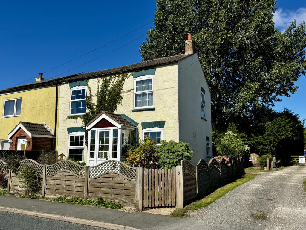 Main image of property: 2 Highfield View, Magna Mile, Ludford, LN8 6AH