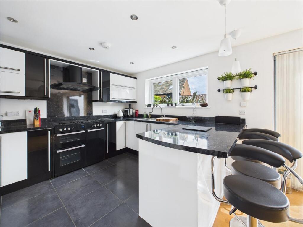 Main image of property: New Road, North Walsham, NR28