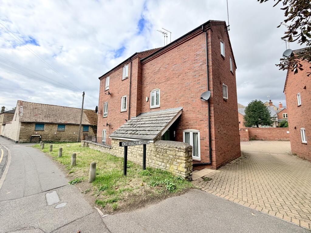 Main image of property: High Street, Raunds, WELLINGBOROUGH