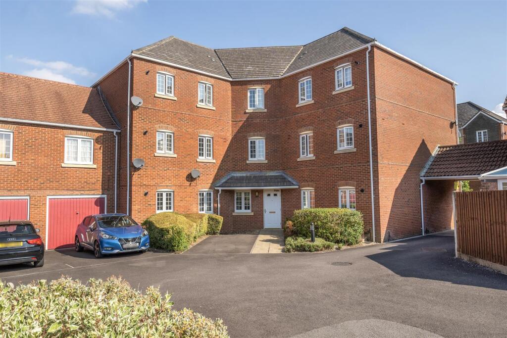 Main image of property: Wedderburn Avenue, Beggarwood, RG22