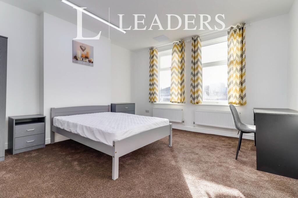 Main image of property: Clarence Street, LE11