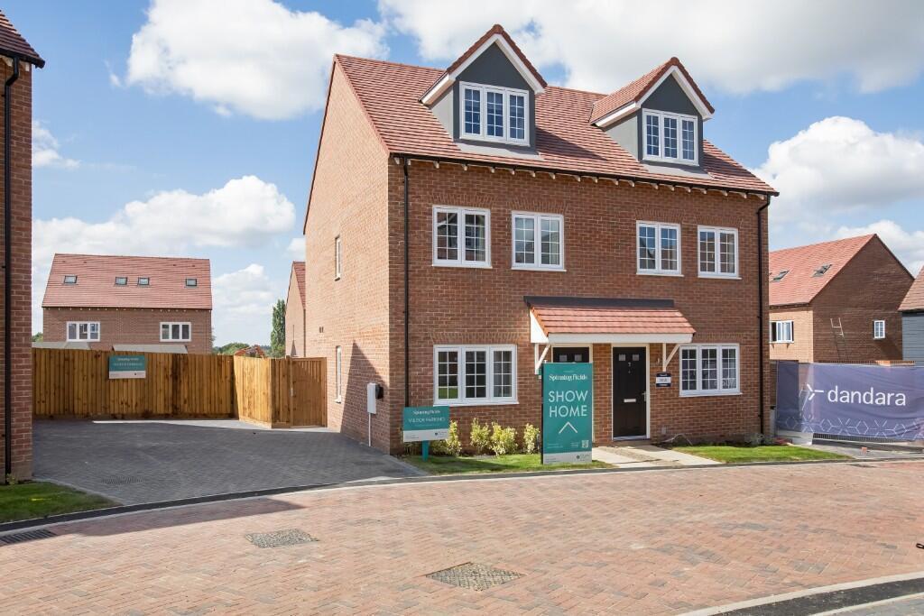 Main image of property: Bridle Crescent, Braintree, Essex