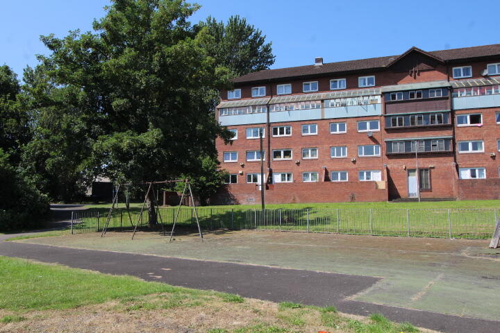 Main image of property: 10 Harriet Place, Glasgow, G43 1HR