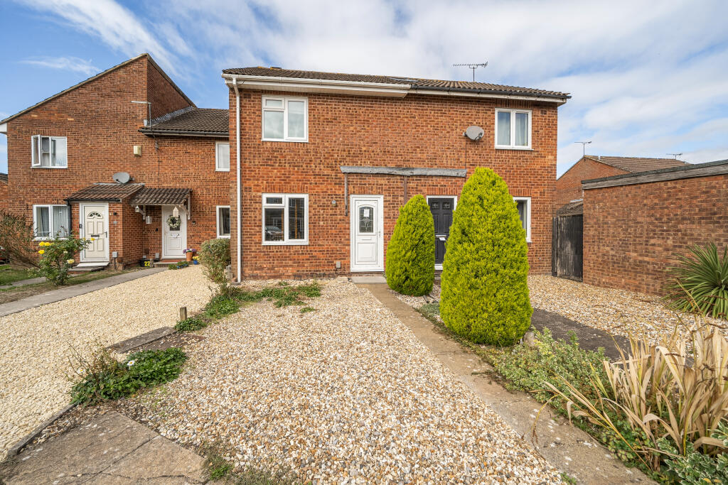 Main image of property: 20 Worsley Road, Freshbrook, Swindon, SN5 8NU