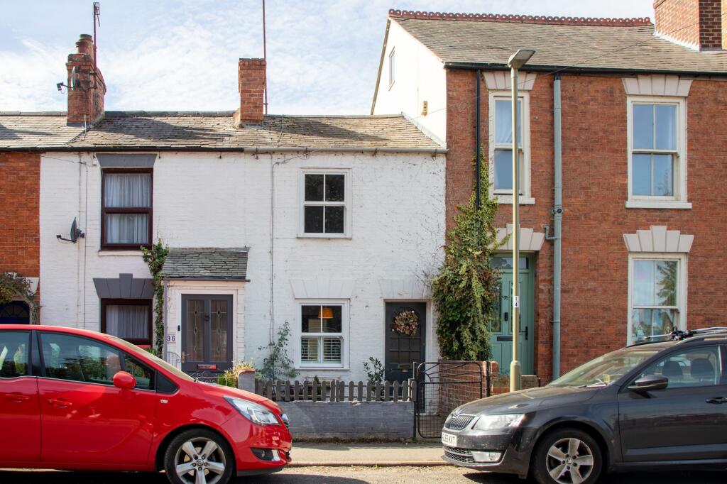 Main image of property: Bath Road, Banbury, OX16