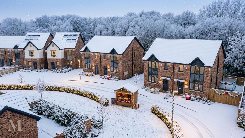 Main image of property: Weir Close, Tyldesley, M29