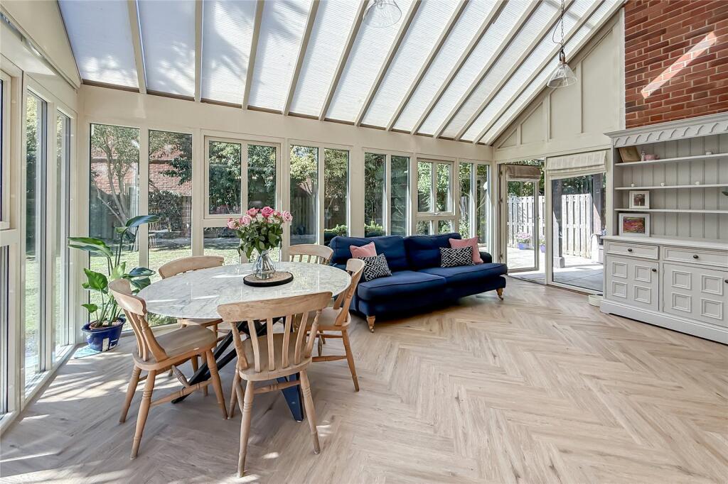 Main image of property: Manor Close, Harpenden, Hertfordshire, AL5