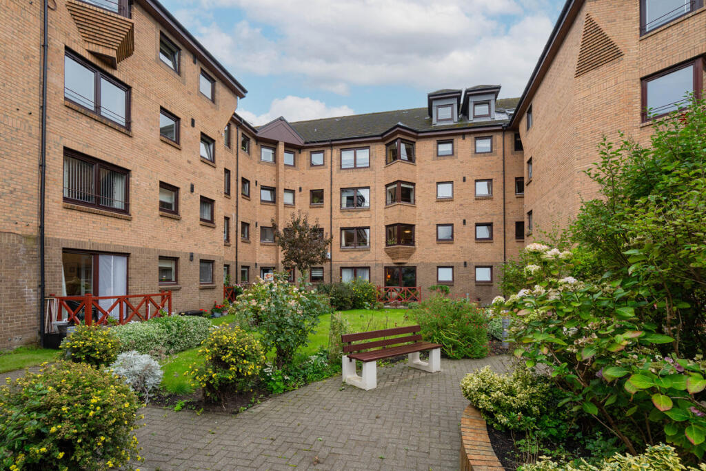 Main image of property: 173 Flat 406 Carlyle Court, Comely Bank Road, Edinburgh, EH4