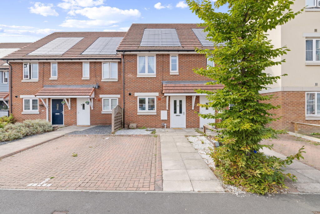 Main image of property: Hayloft Close, Aldershot, GU12 4DS