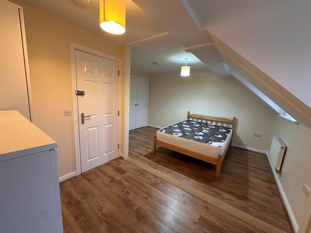 Main image of property: Hanham Road, Kingswood, Bristol