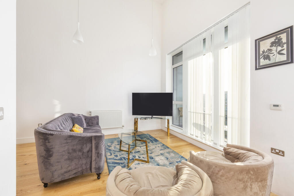 Main image of property: Caxton Street North, 
Canary Wharf, E16