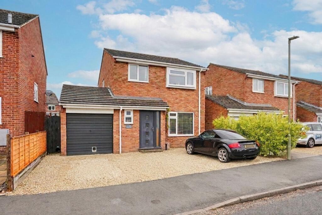 Main image of property: Segsbury Road, Wantage, OX12