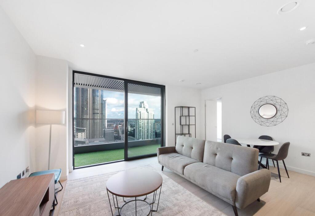 Main image of property: Bagshaw Building, Wardian, Canary Wharf, E14