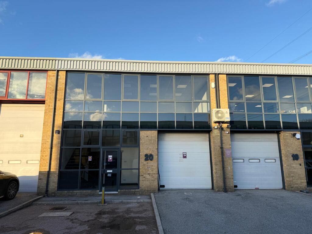 Unit 20 Windsor 1