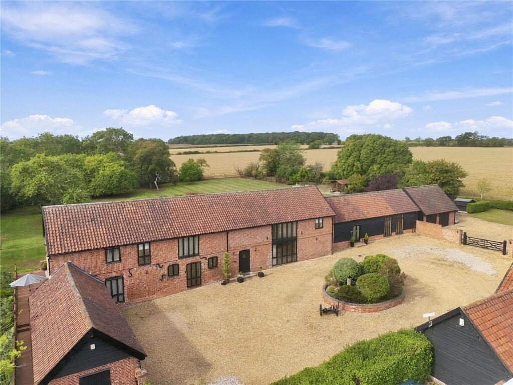 Main image of property: Warren Barn, Helions Bumpstead Road, Haverhill, Suffolk, CB9