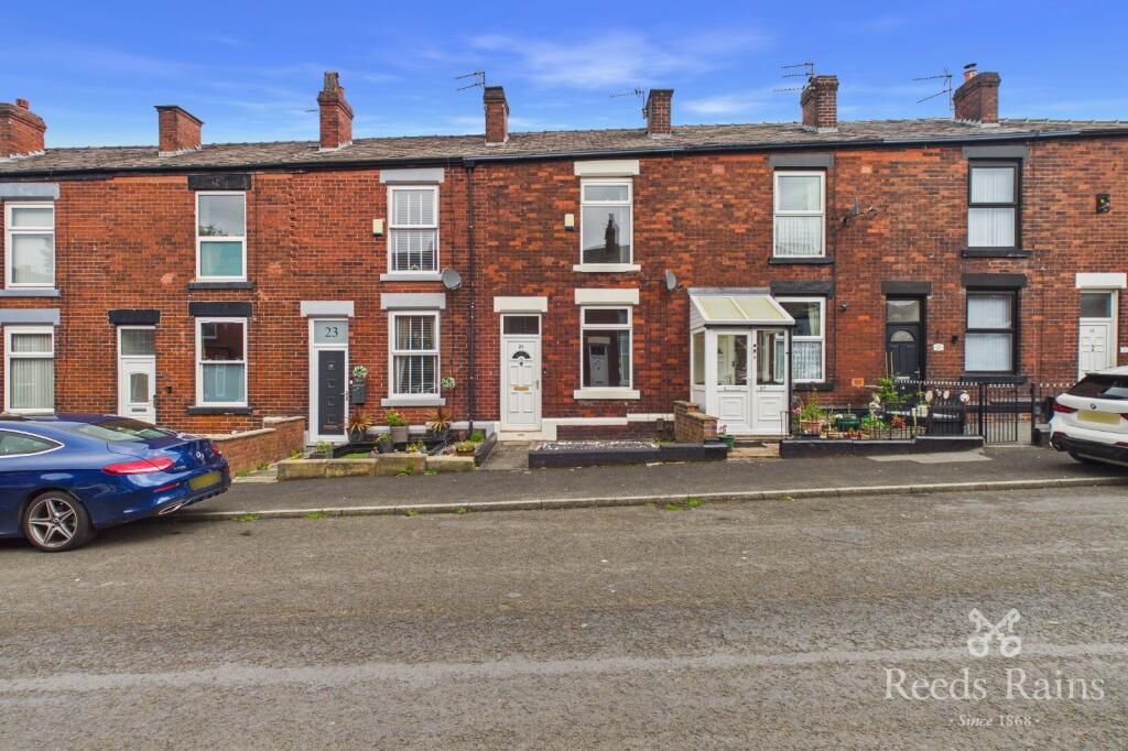 Main image of property: Green Street, Hyde, Greater Manchester, SK14