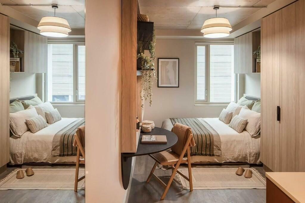Main image of property: Chatfield Road, London, SW11