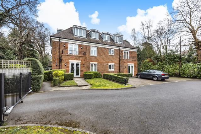 Main image of property: London Road, Sunningdale, Ascot, SL5