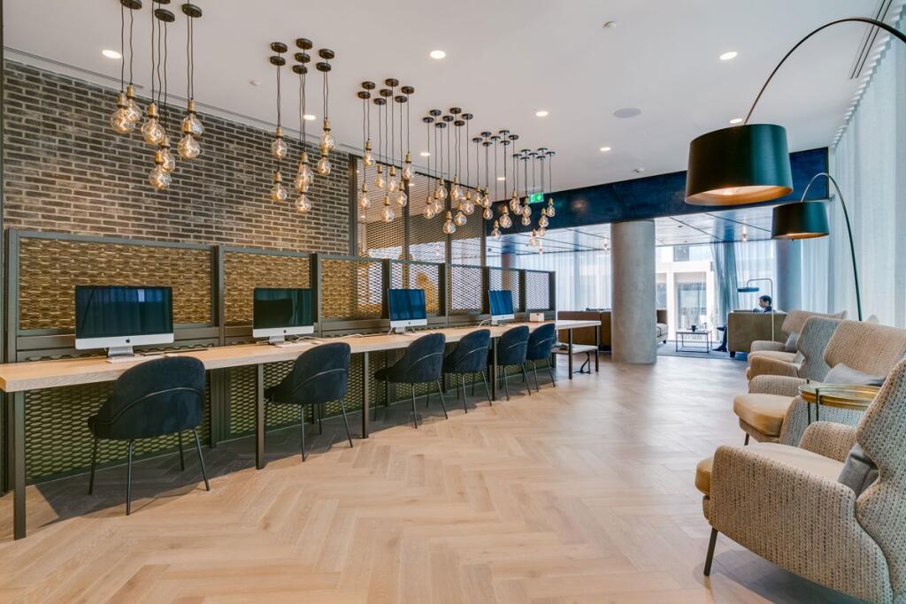 Main image of property: SIROCCO TOWER, 32 Harbour Way, London, E14 9ZP