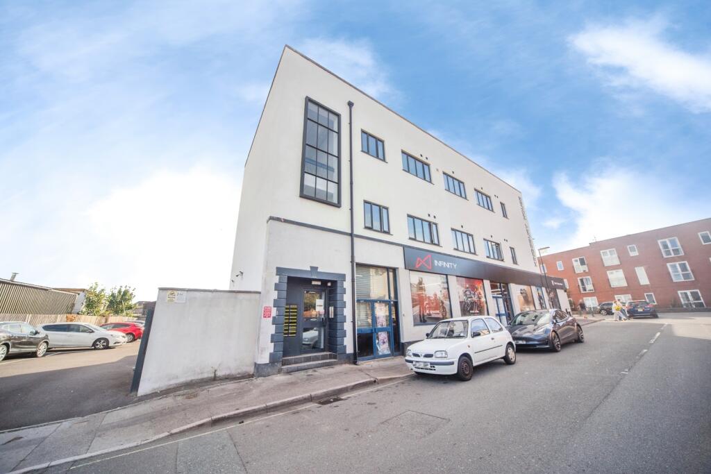 Main image of property: Kingsbury Road, Southampton, Hampshire, SO14