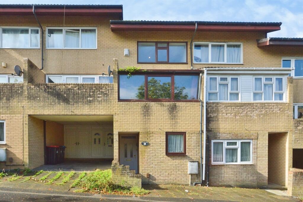 Main image of property: Stonecrop Place, Conniburrow, Milton Keynes