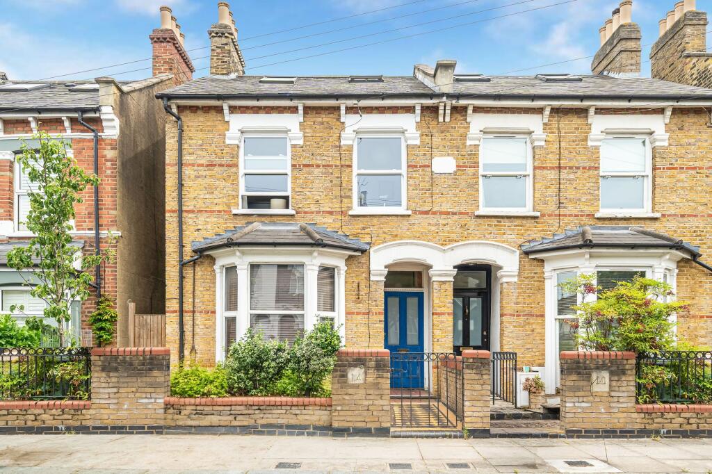 Main image of property: Park Ridings, Hornsey, N8
