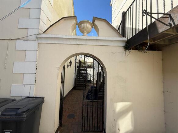 External courtyard-5.jpg