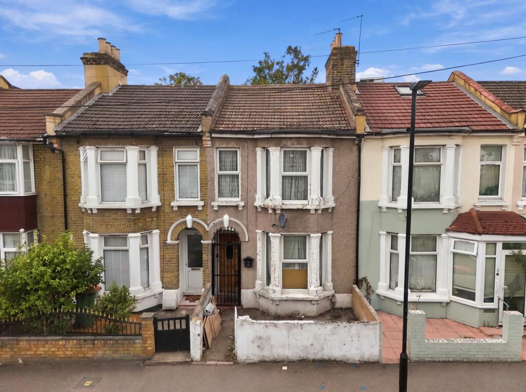 Main image of property: Albert Square, London, E15