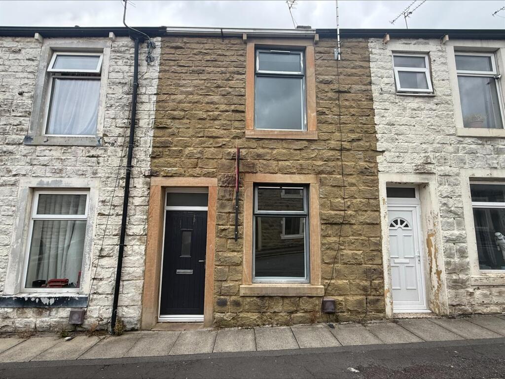 Main image of property: 17 Percy Street Accrington