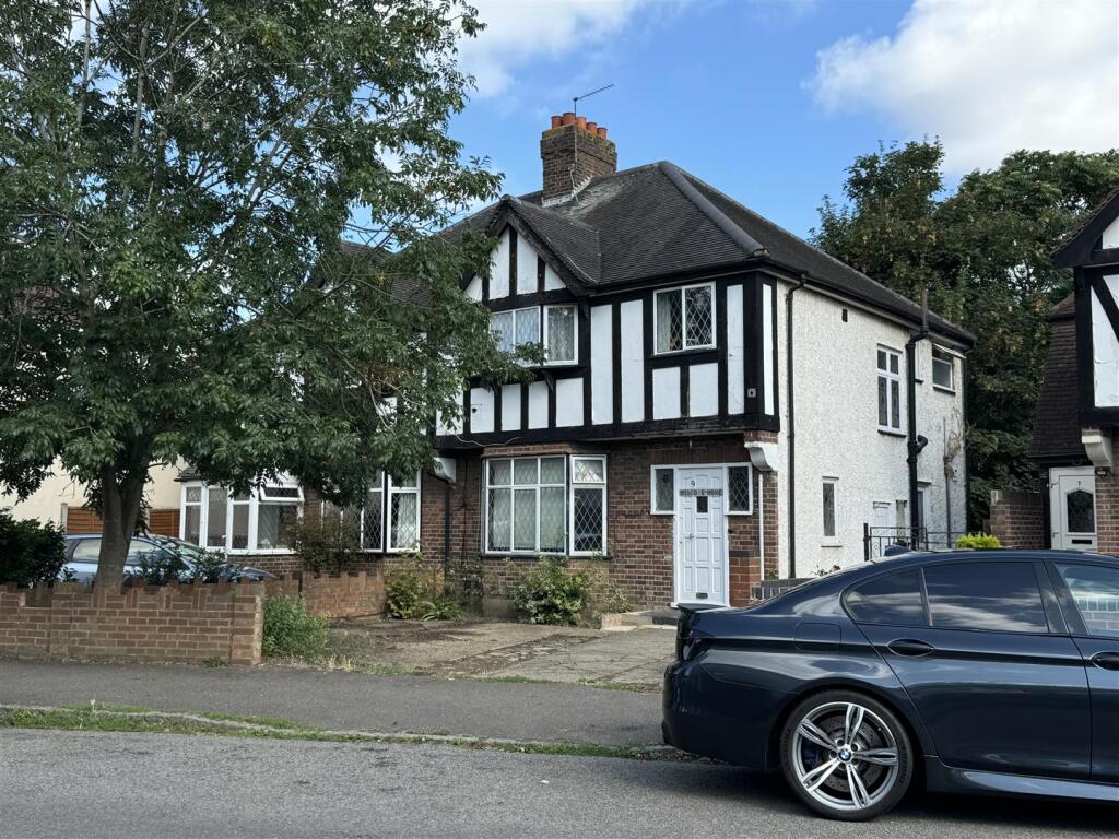 Main image of property: Lampton Avenue, Hounslow