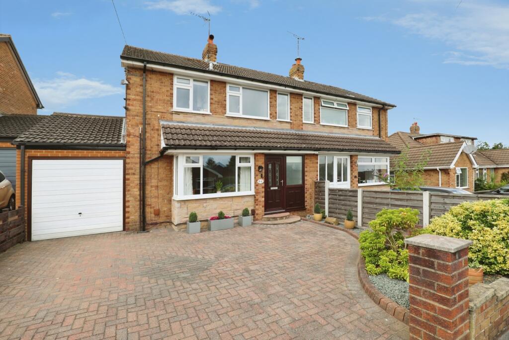 Main image of property: Woodlands Rise, Harrogate, North Yorkshire, HG2
