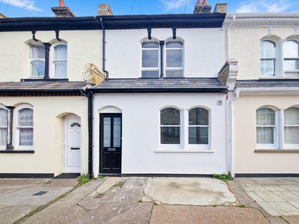 Main image of property: Park Road, Westcliff-On-Sea