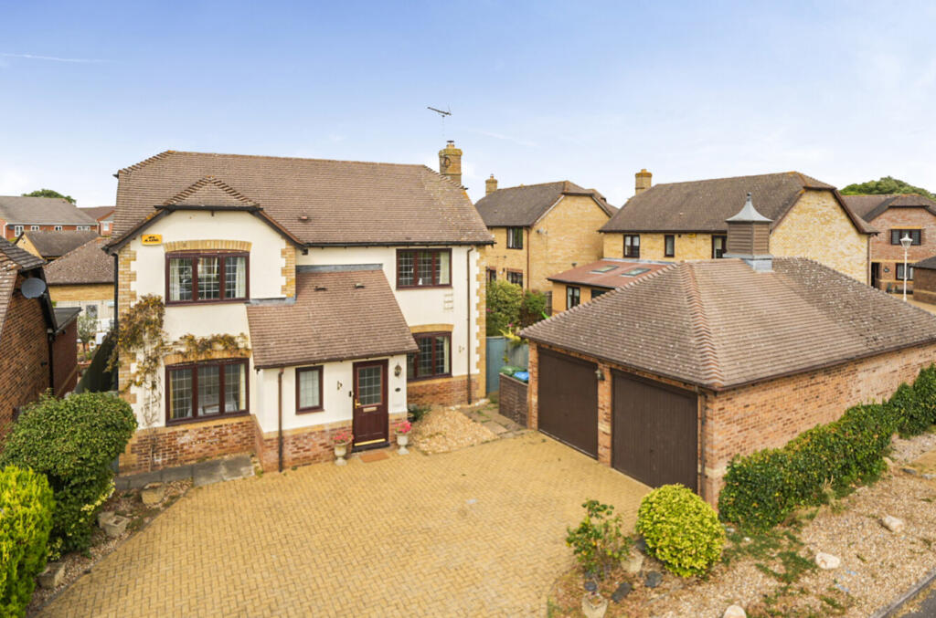 Main image of property: Kestrel Way, Aylesbury