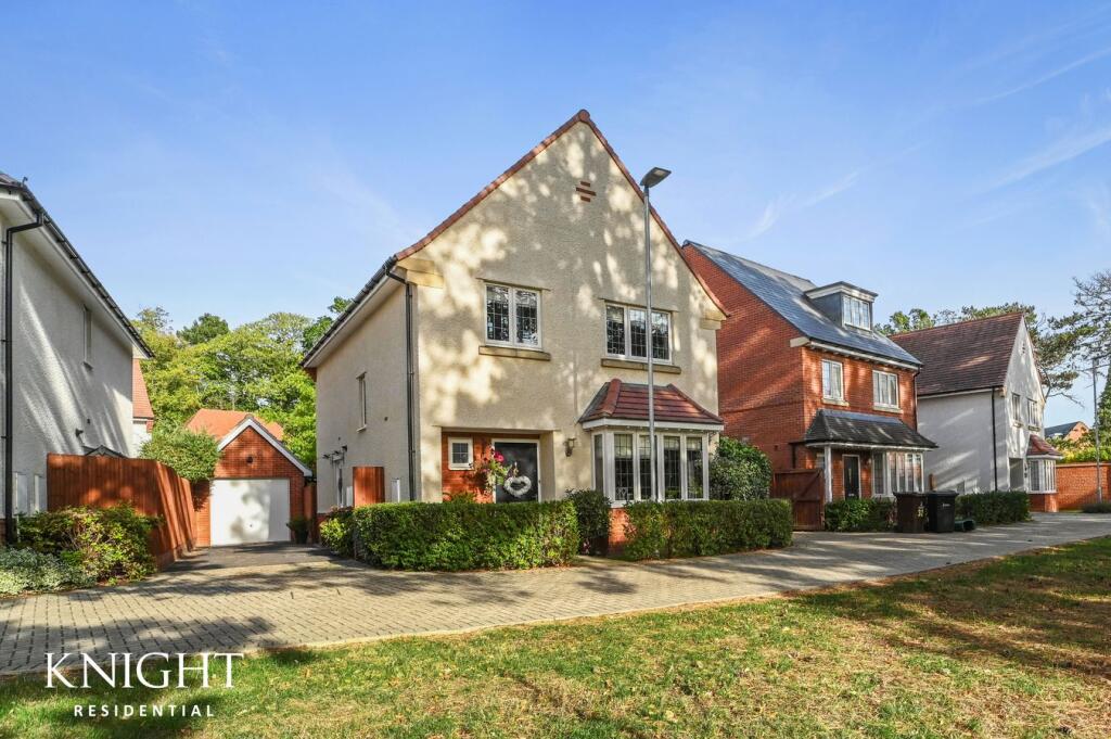 Main image of property: Willow Crescent, Colchester, CO4