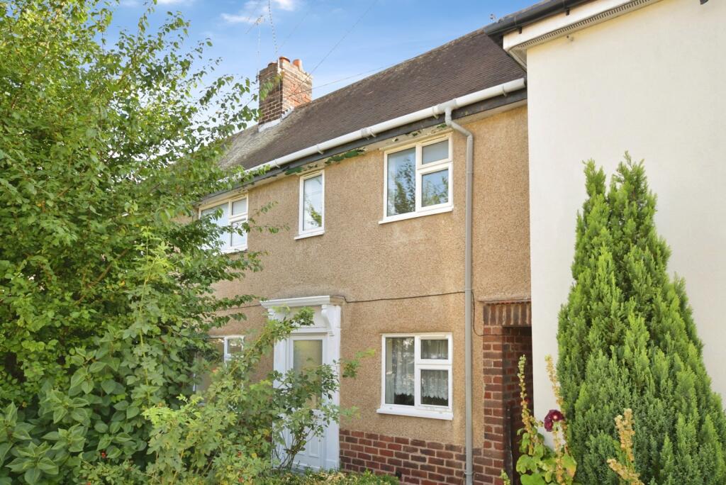 Main image of property: Birdholme Crescent, Chesterfield, Derbyshire, S40