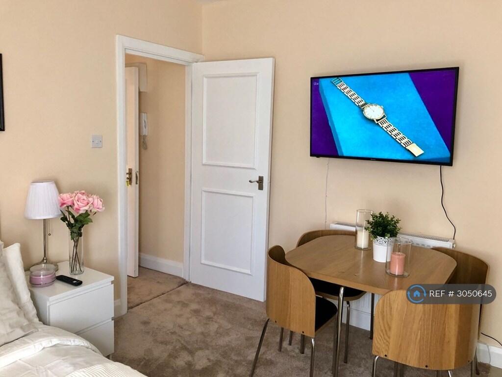 Main image of property: Oaklands Road, London, NW2