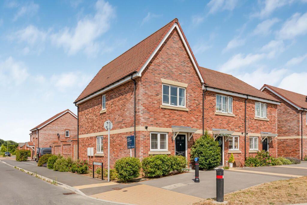 Main image of property: Kingside, Grove, Wantage, OX12