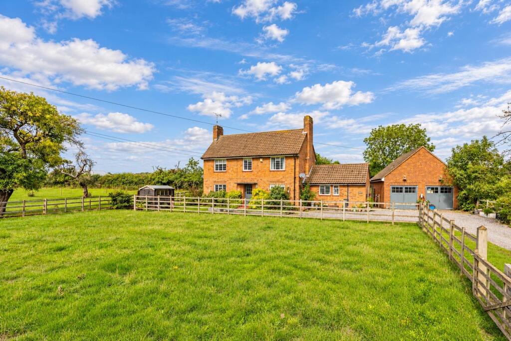 Main image of property: Halloughton