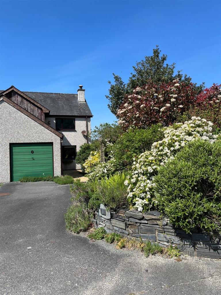 Main image of property: 3 Ael y Glyn, Nant Road, Harlech